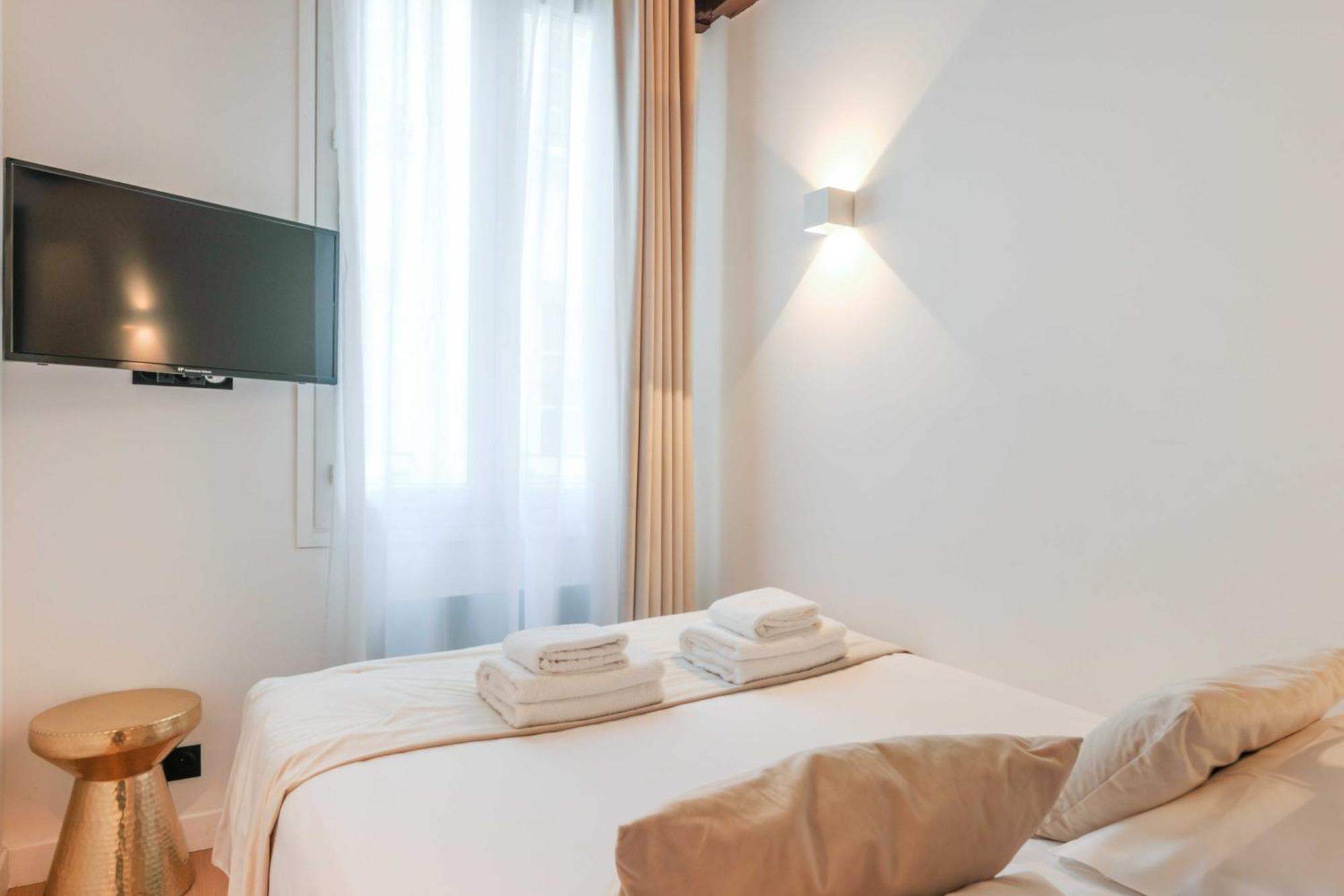 Superb Apartment La Sorbonne Latin Quarter ปารีส ภายนอก รูปภาพ